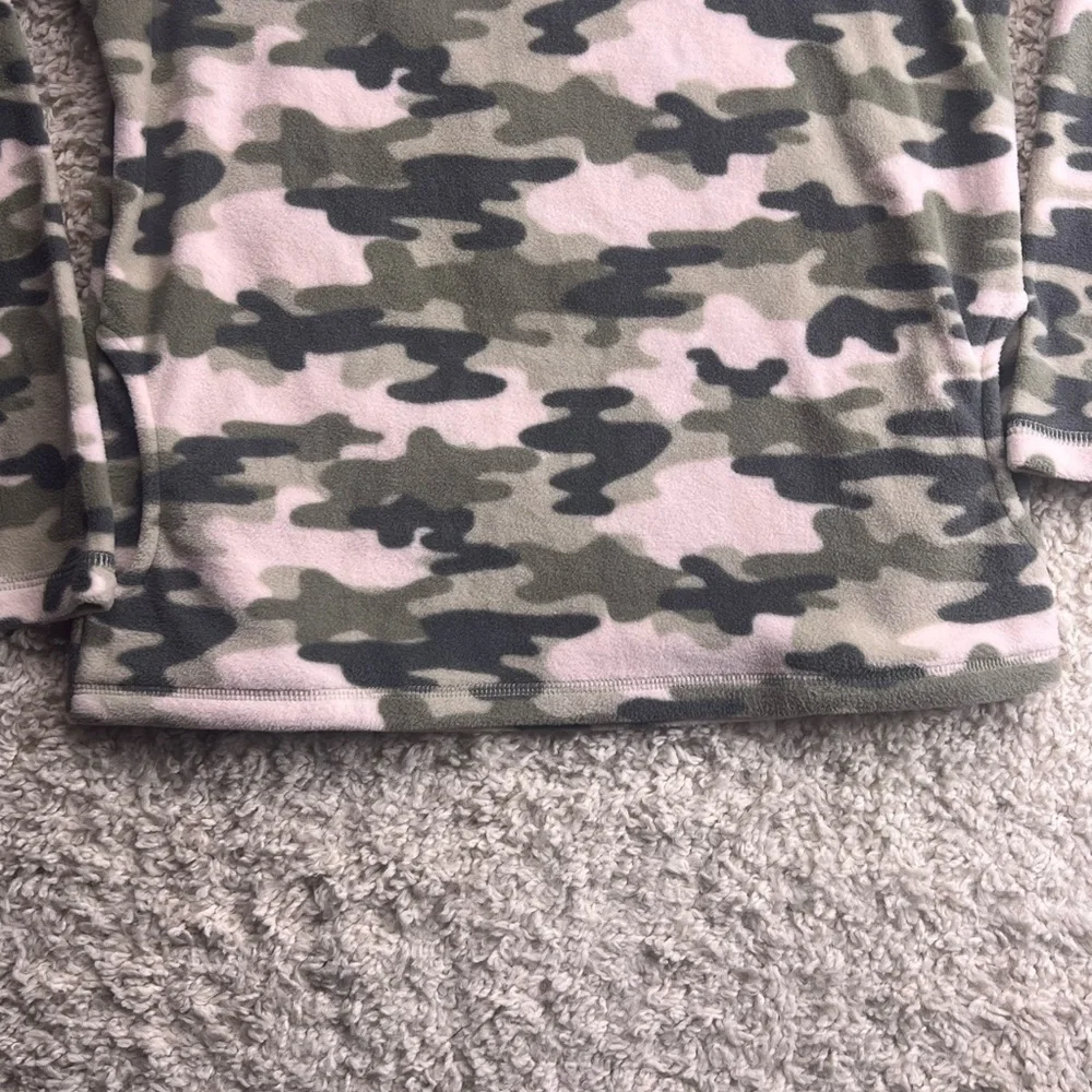 GIRLS CHILDREN’S PLACE CAMO FLEECE PULLOVER GUC SIZE L 10/12